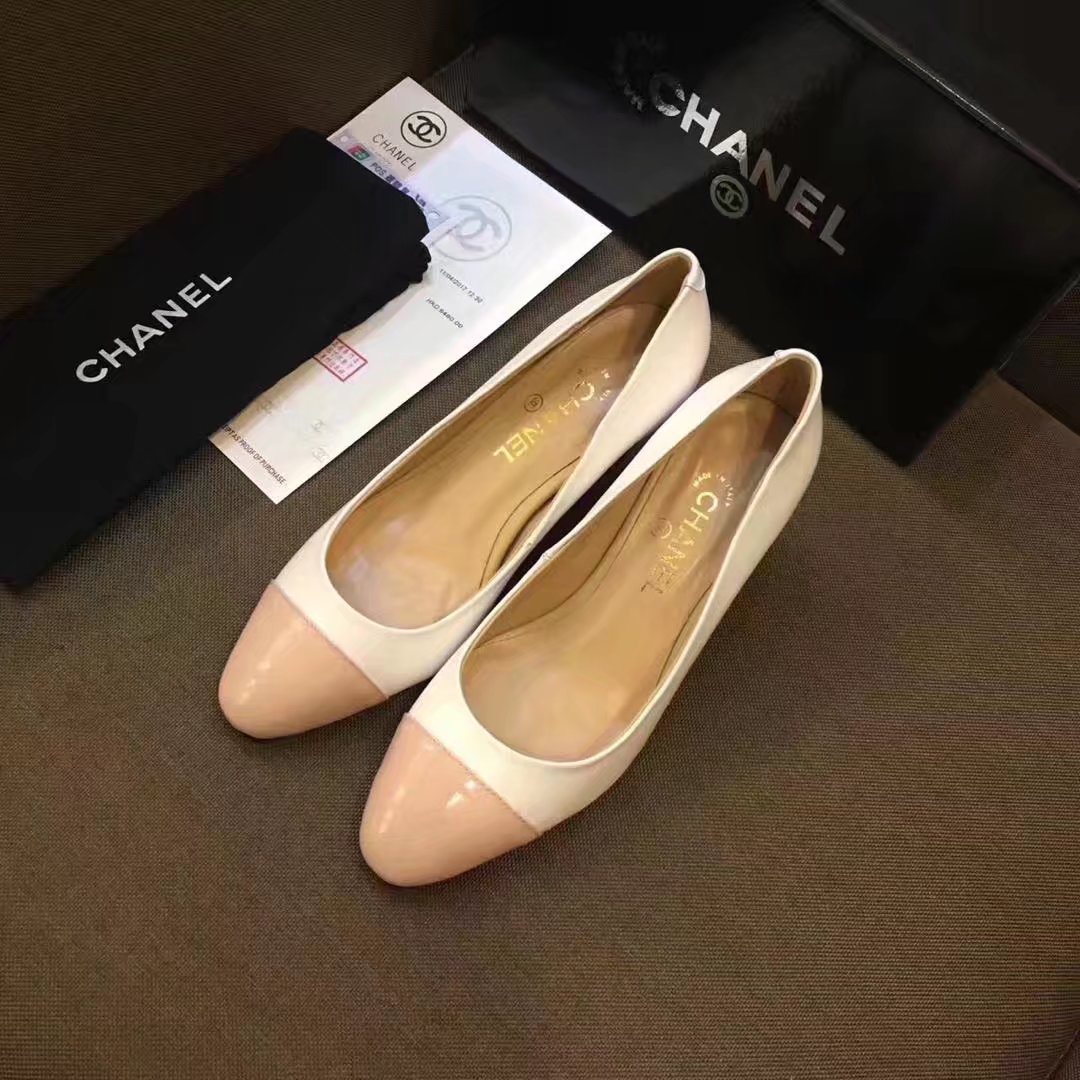 Chanel Pump Leather CH2146 White Chanel Pump Leather CH2146 White