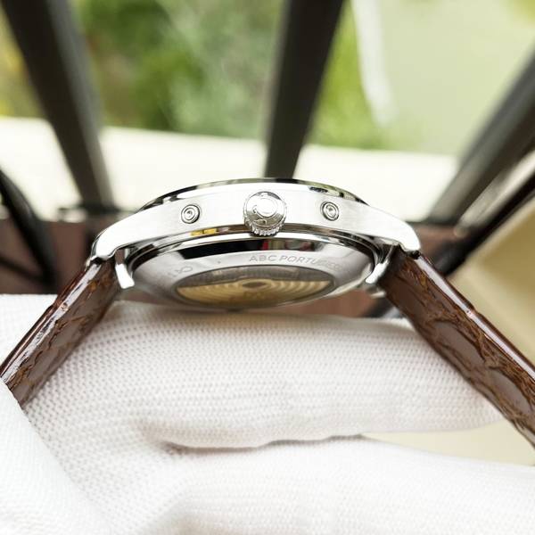 Omega Watch OMW00838-1