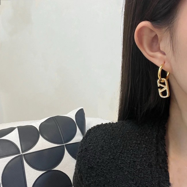 Valentino Earring CE16827