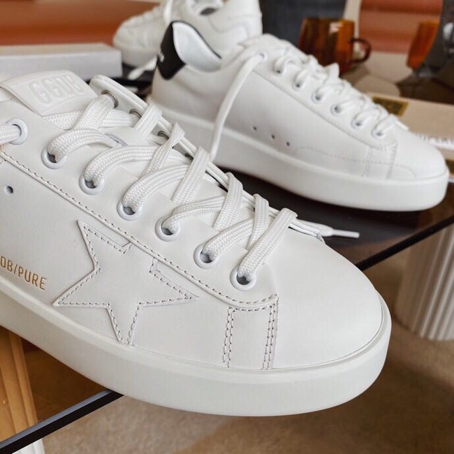 GOLDEN GOOSE DELUXE BRAND Flat shoes 45016-1