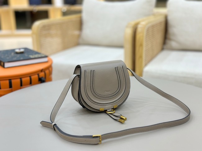 Chloe MARCIE small saddle bag 31053 light gray