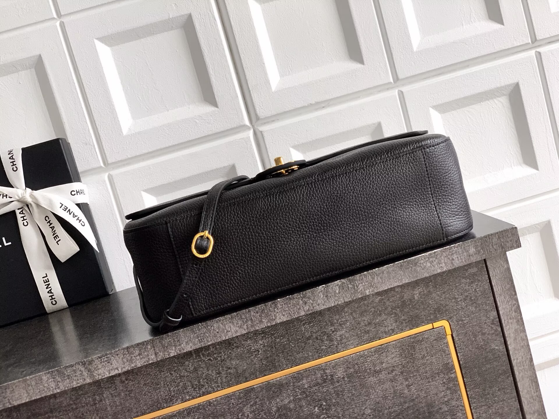 Chanel SPRING SUMMER 2026 MAXI FLAP BAG Grained Calfskin & Gold-Tone Metal AS6231 Black