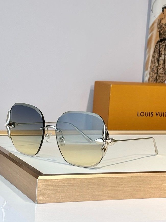 Louis Vuitton Sunglasses 260550-3